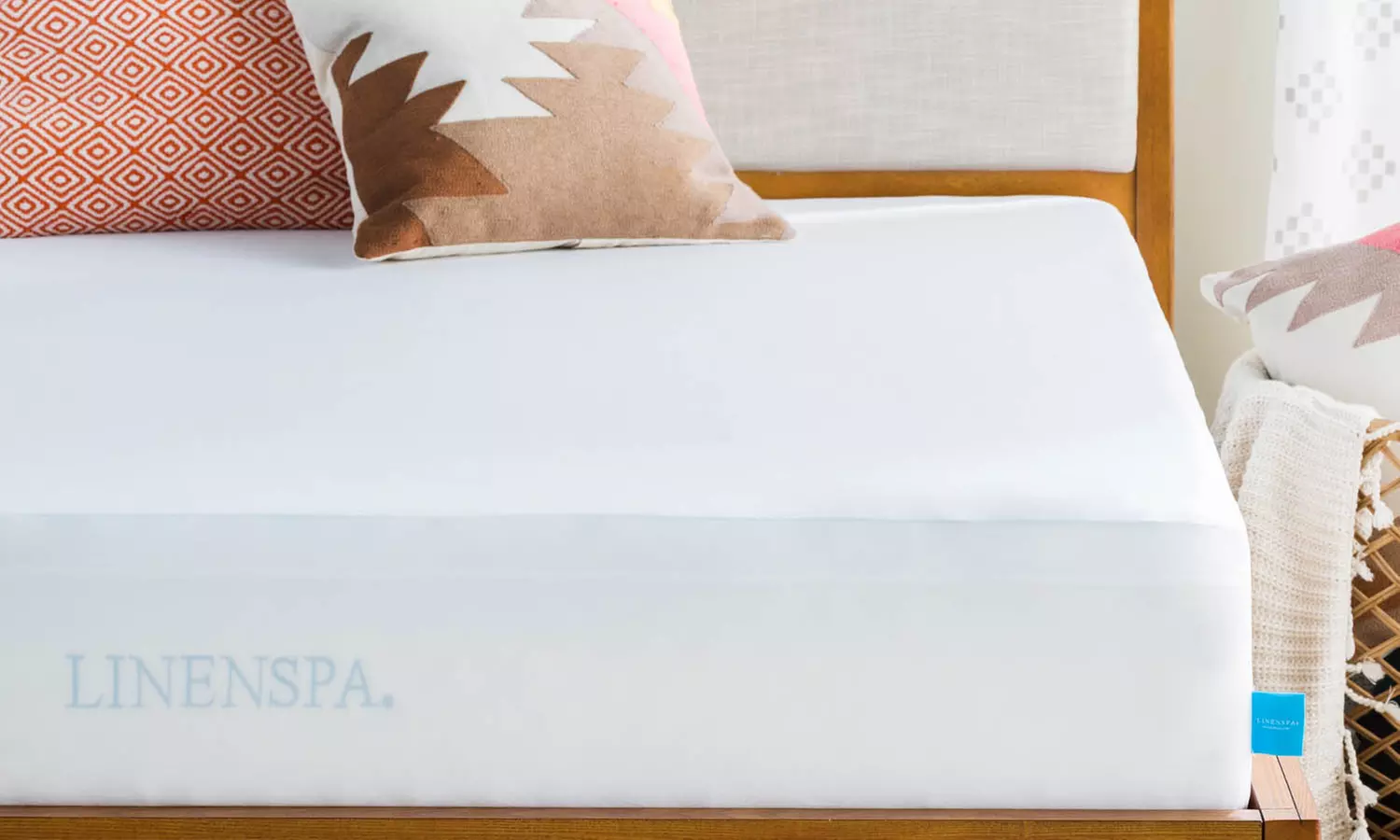 Linenspa Premium Smooth Fabric Mattress Protector - Primary Image