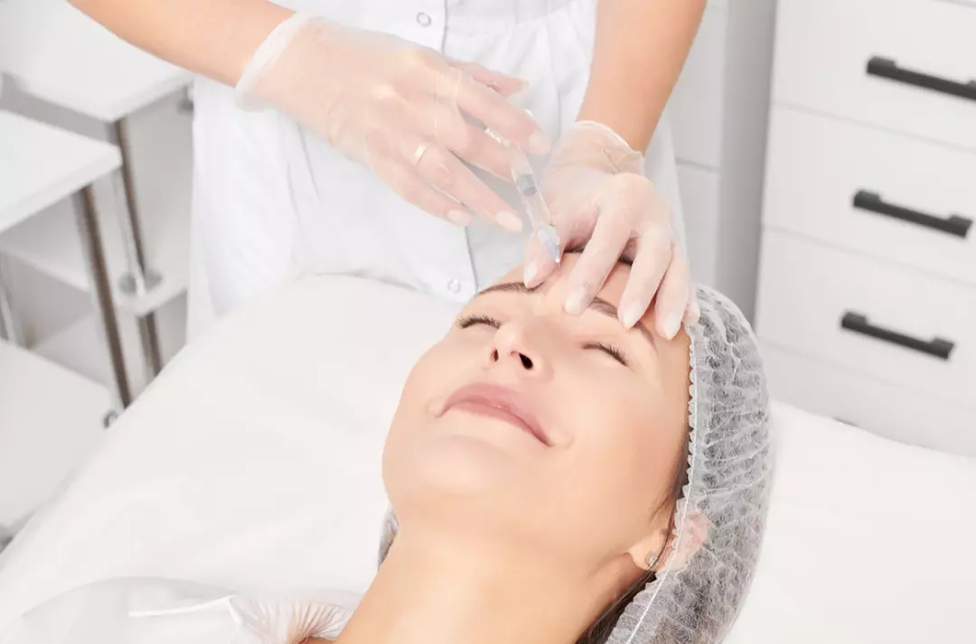 Xeomin Injections: Choose 25 or 50 Units for a Fresh Look