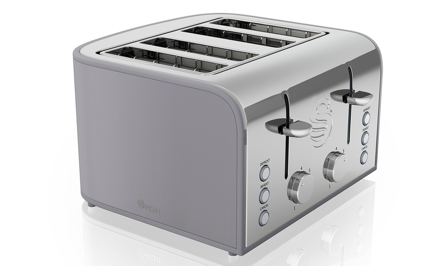 Image 4: Swan Retro Toaster