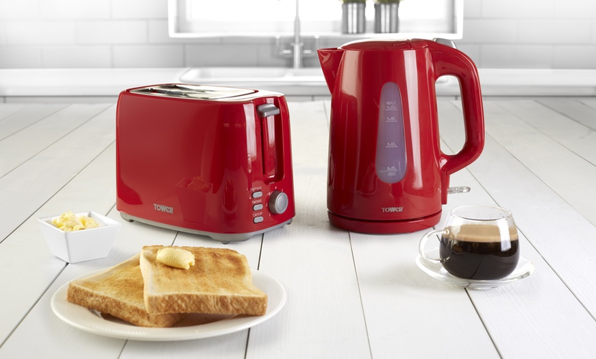 Image 18: Tower Toaster and Kettle Set