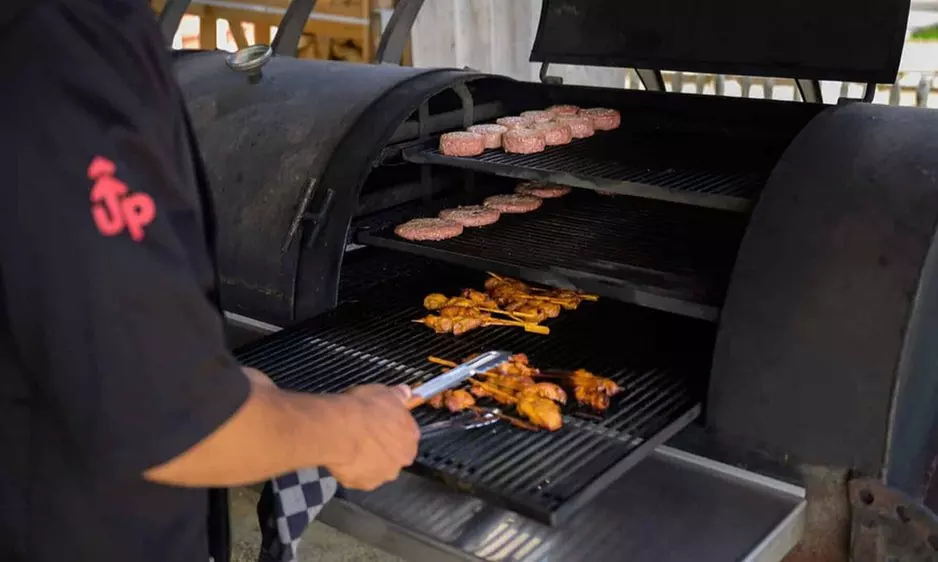 Bijlwerpen in Amsterdam West: actie, uitdaging en vooral veel lol