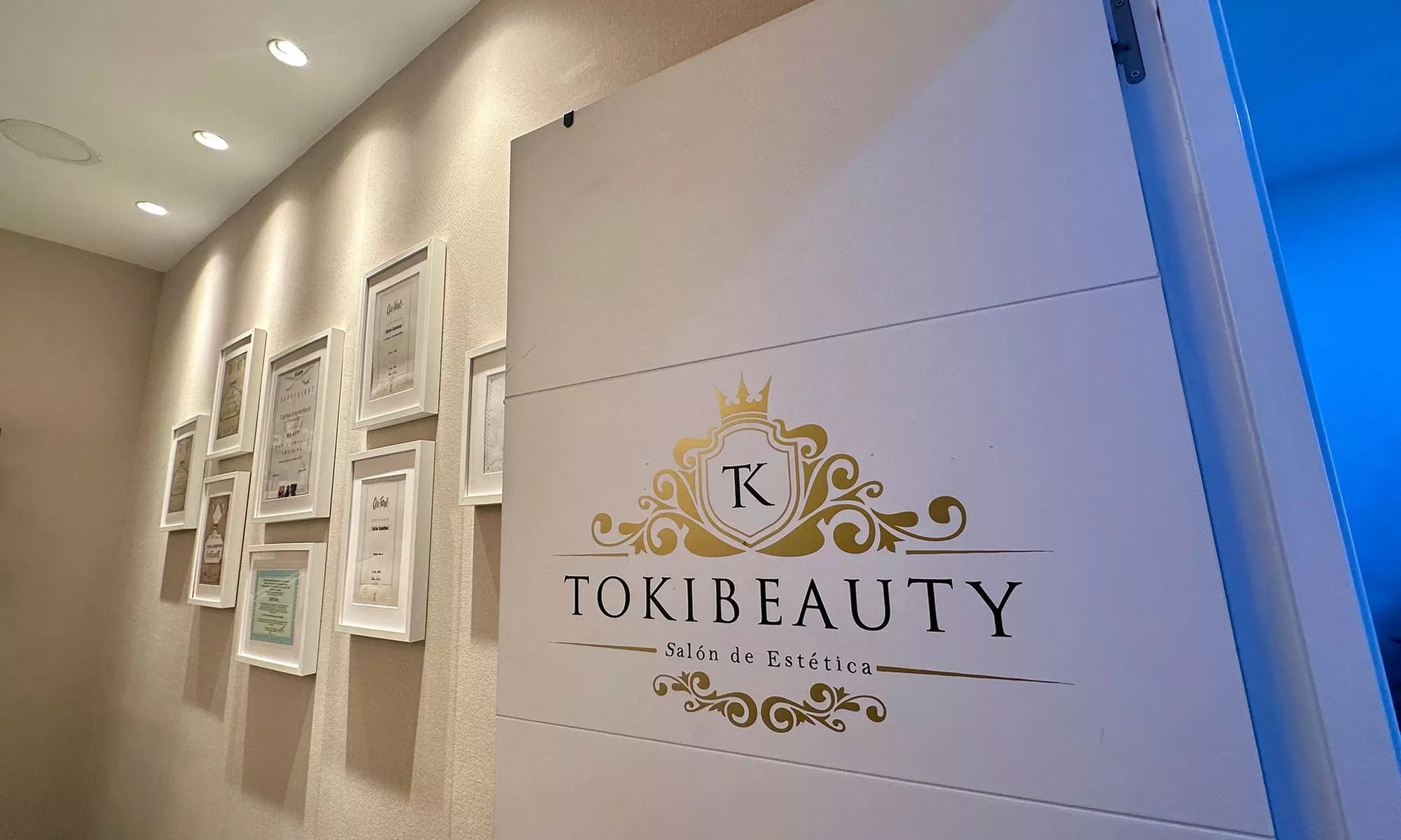 Microblading y diseño de cejas para 1 persona