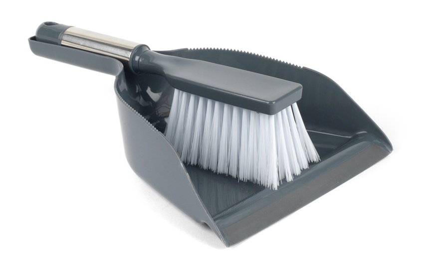 Image 5: Beldray Dustbin and Brush Set