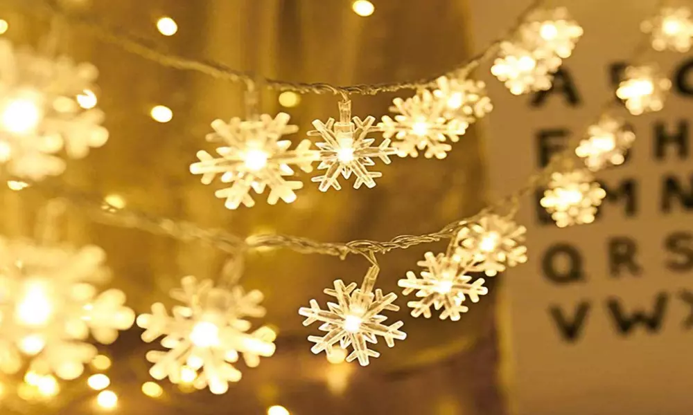 Stringa di luci LED a forma di fiocco di neve