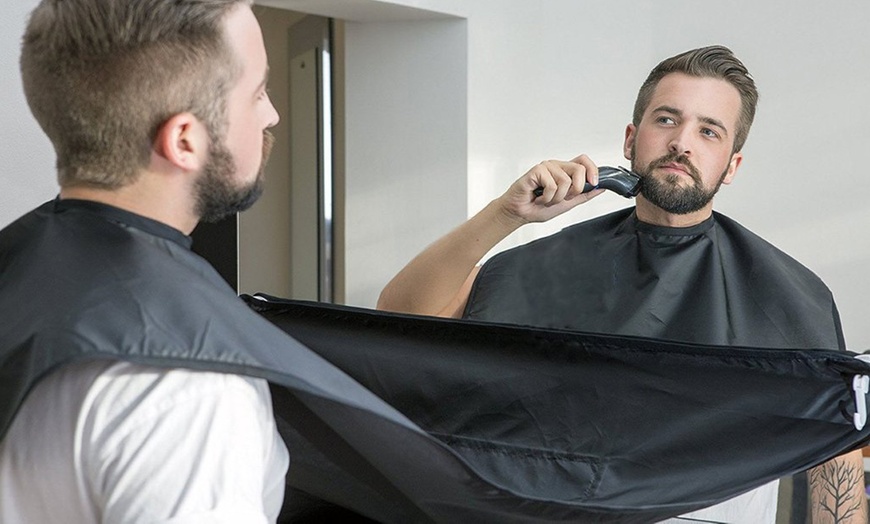 Image 1: Men's Beard Cape