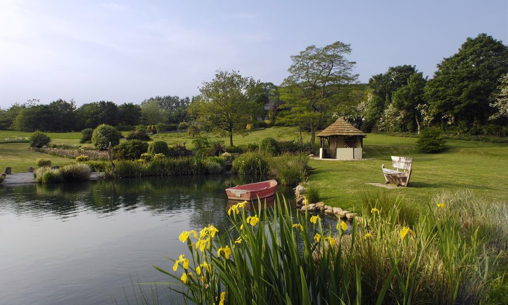 Up to 27% Off Botanical Garden at Stoberry House And Gardens