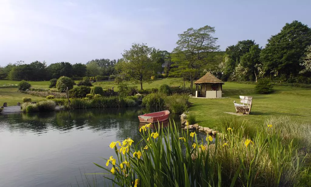 Up to 27% Off Botanical Garden at Stoberry House And Gardens