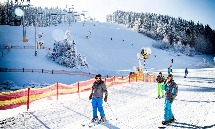 Image 3: Winterberg: een dagje naar de sneeuw