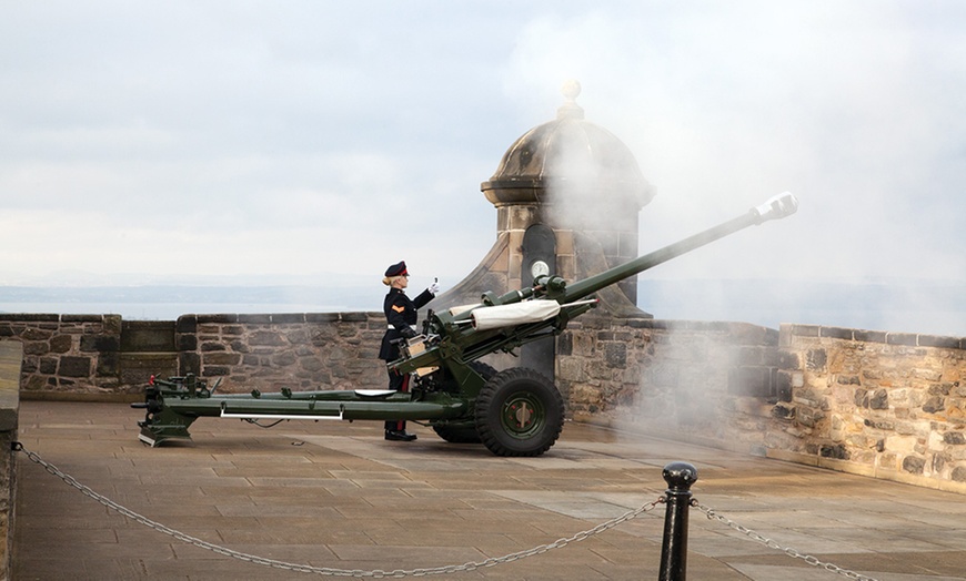 Image 4: Edinburgh Castle Walking Tour