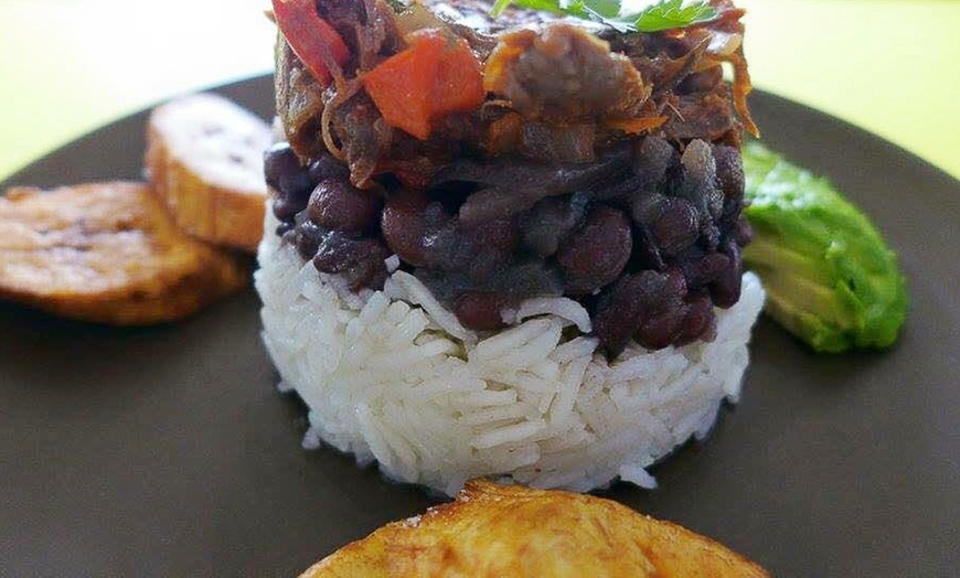 Image 1: Menú degustación venezolano