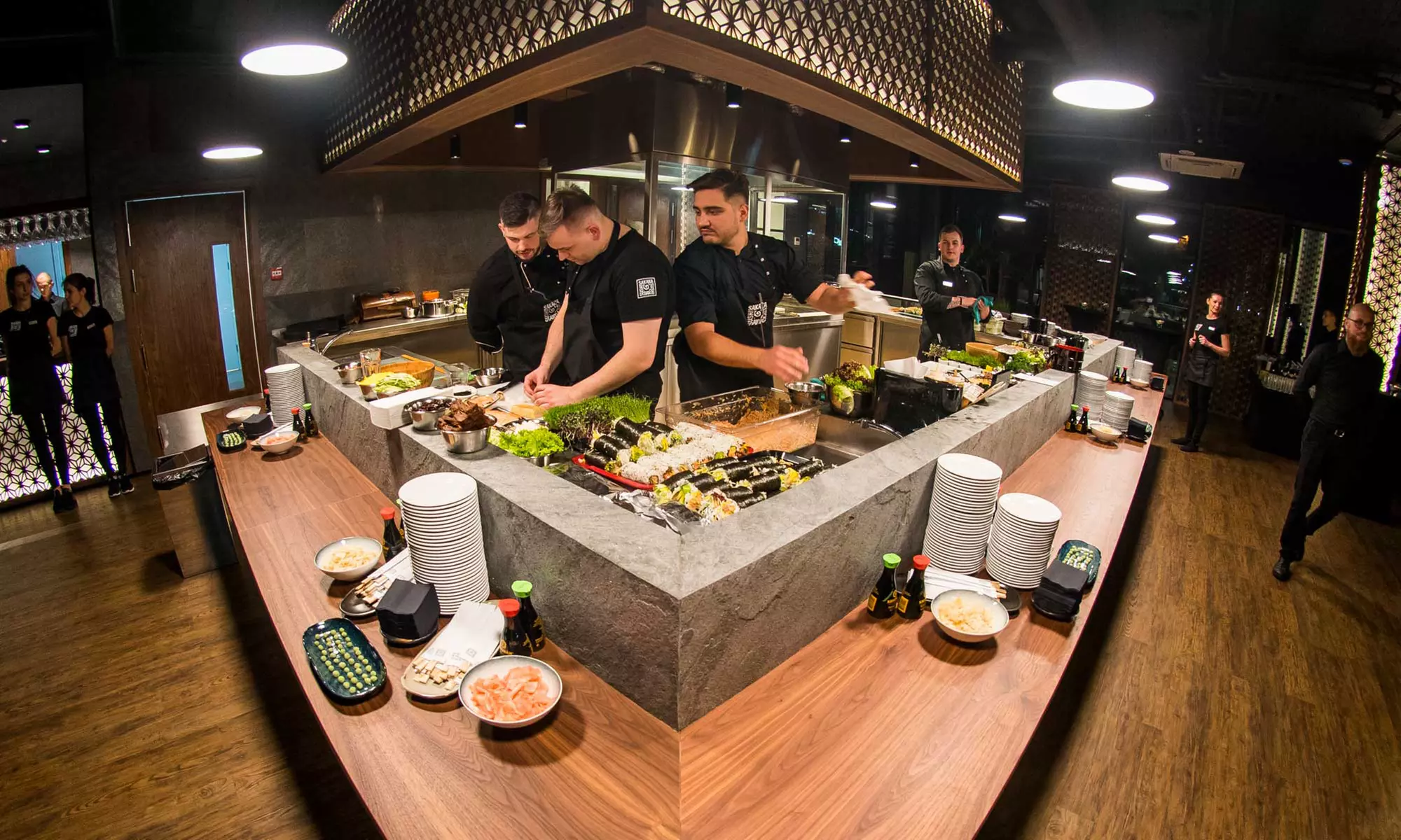 Wyjątkowe sushi na wynos: smaki Japonii na krakowskich Błoniach