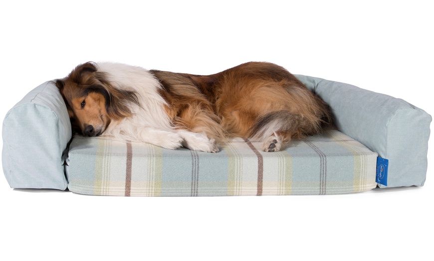 Image 5: Silentnight Dog Bed