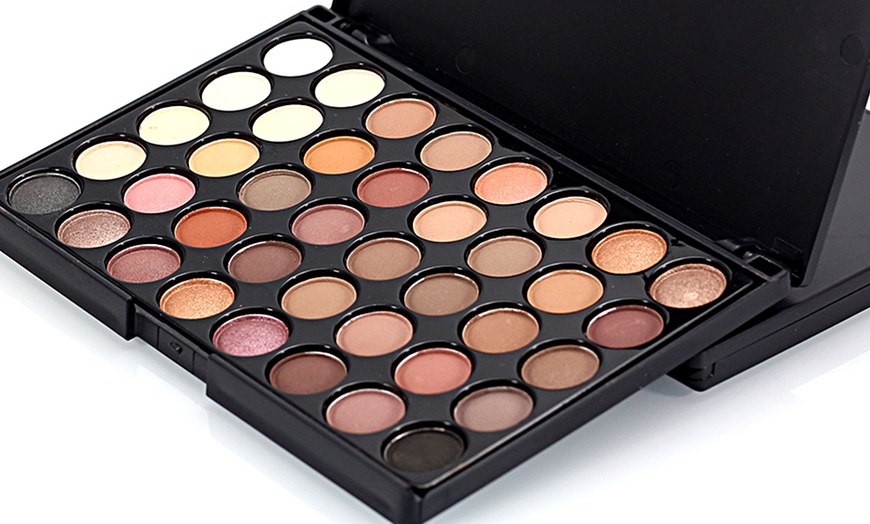 Image 10: 40-Shade Eye Shadow Palette