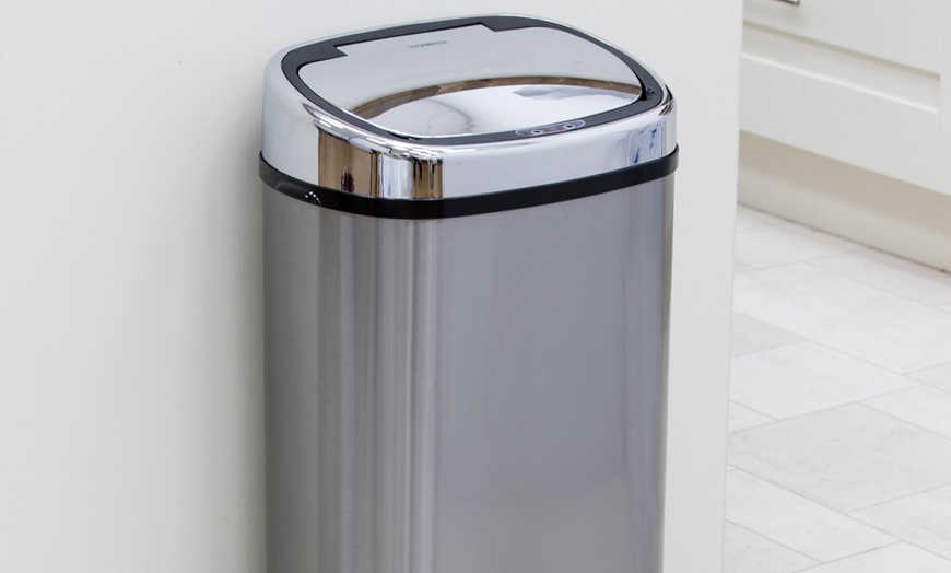 Image 11: Tower 58-Litre Sensor Bin