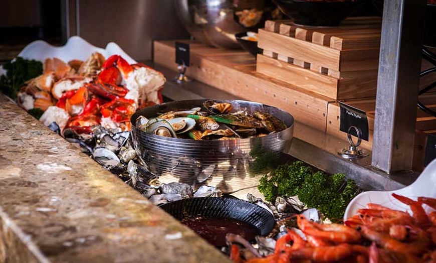 Image 7: All-You-Can-Eat Seafood Buffet