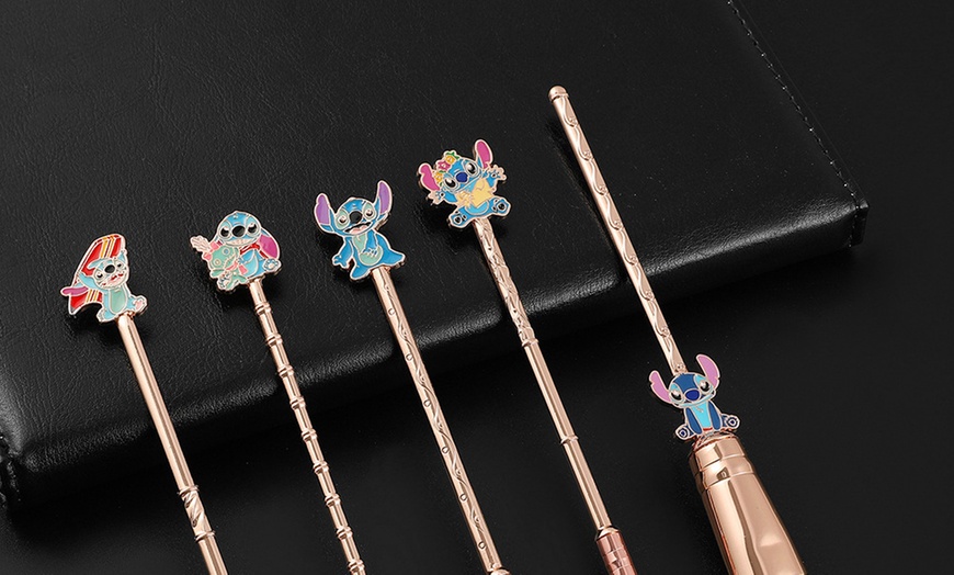 Image 2: Five Pieces Stitch-Inspired Makeup Brushes Set