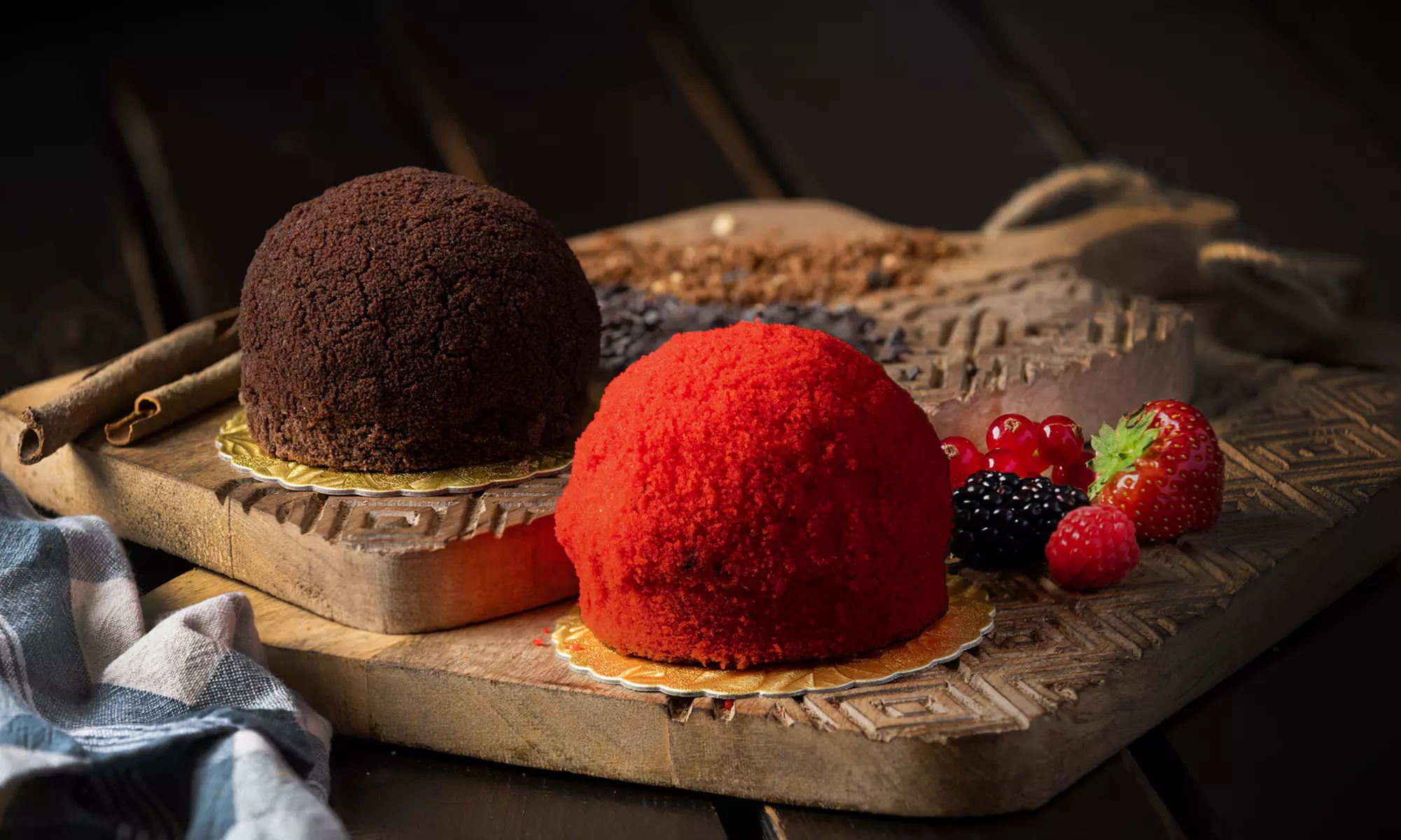 Ein Humus-Gericht nach Wahl inklusive ein Dessert für 1, 2 od. 4 Pers.