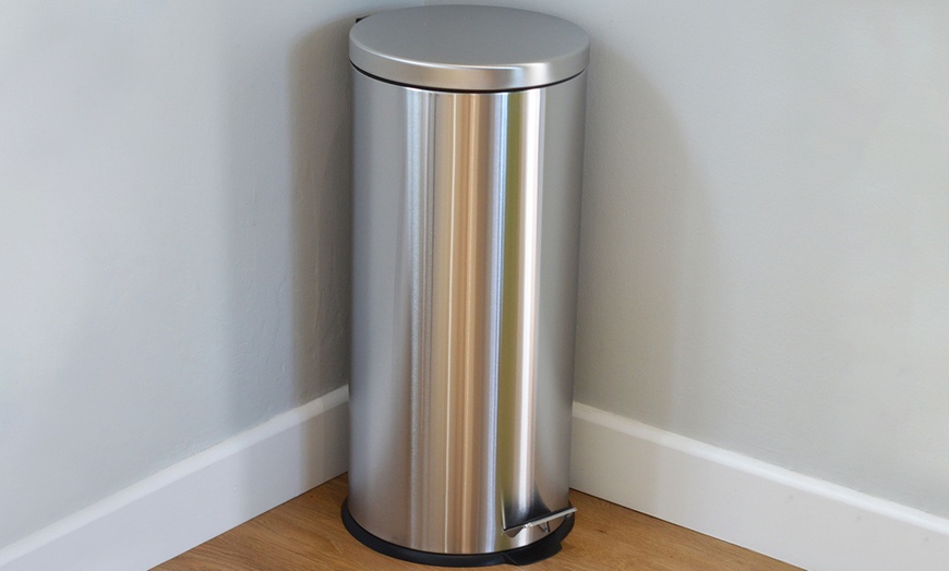 Image 3: Kitchen Pedal Bin