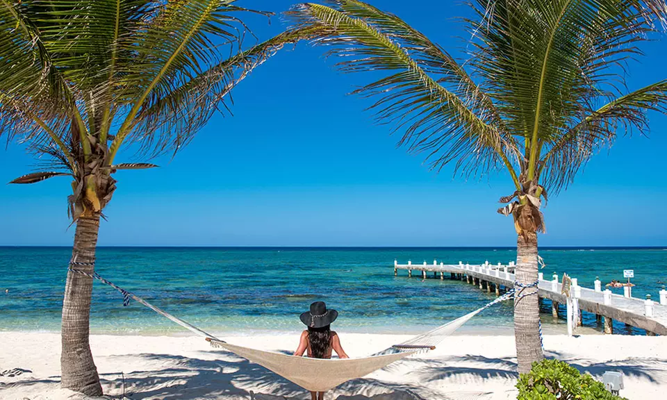 4-, 5-, or 7-Night Stay in a Beachfront Studio or Villa at Wyndham Reef Resort Grand Cayman. Airfare not Included. - Primary Image