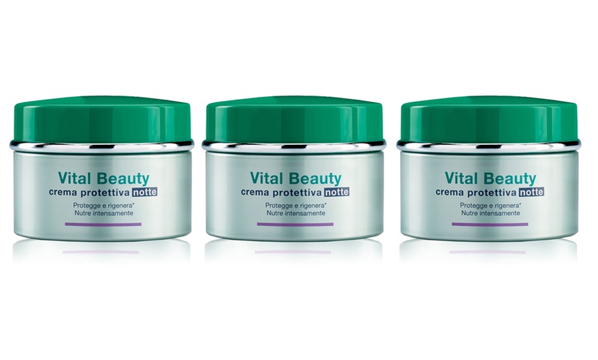 Image 3: Fino a 4 creme protettive viso notte vital beauty Somatoline