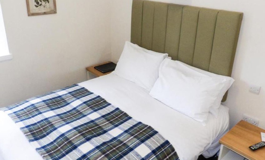 Image 5: Argyll and Bute: Standard Double Room with Breakfast & Late Check-out