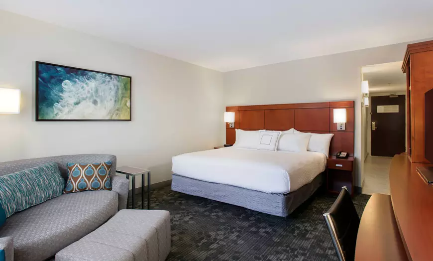 Guest Room, King, Balcony