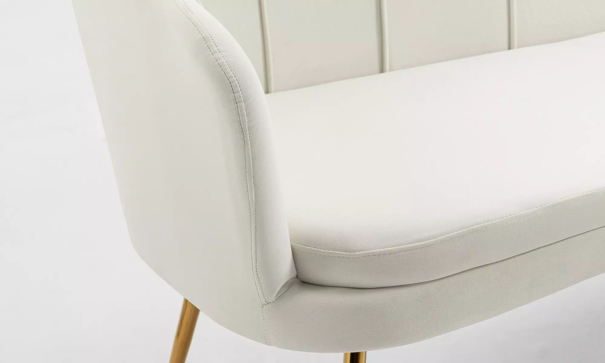 Divano a due posti a forma di conchiglia