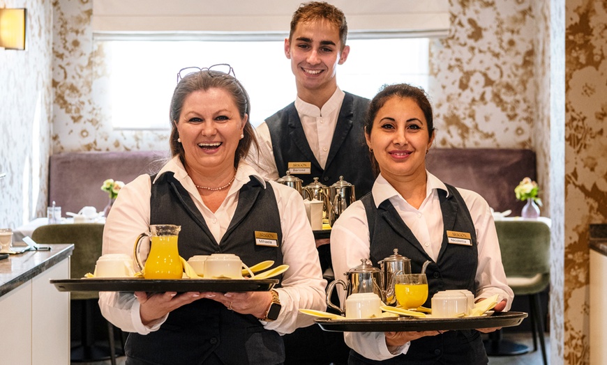 Image 18: Bruges : chambre double supérieure classique avec petit déjeuner