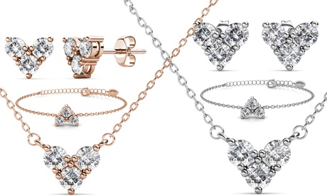 Fino a 3 gioielli Troika, realizzati con cristalli Swarovski®, a scelta tra orecchini, bracciale e collana, in 2 colori