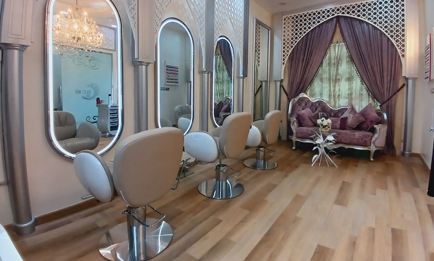 Image 1: Indulge in Luxurious Spa Treatments & Mani-Pedi