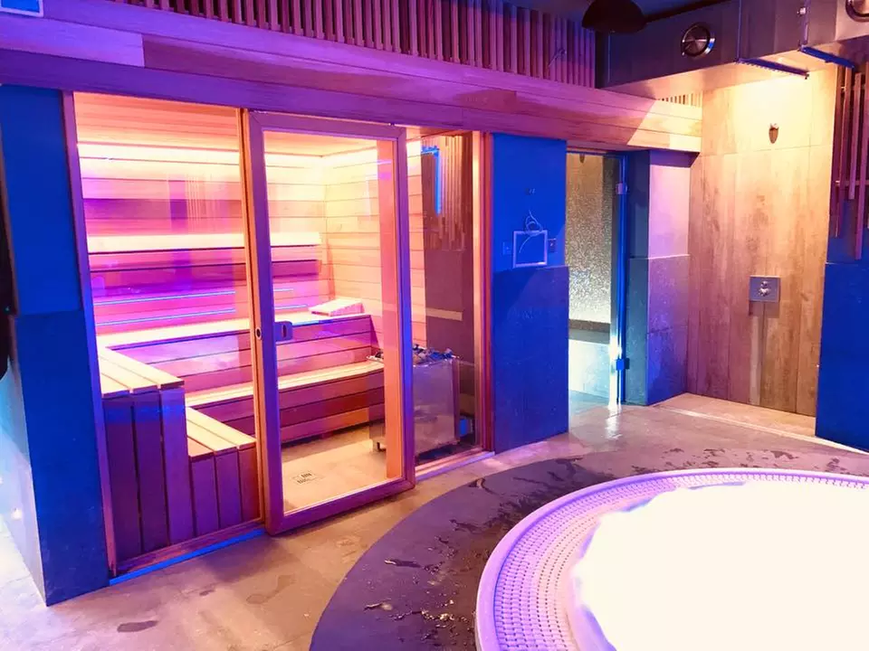 1 entrée de 2h au spa privatif pour 3 à 5 femmes avec Calm Spa