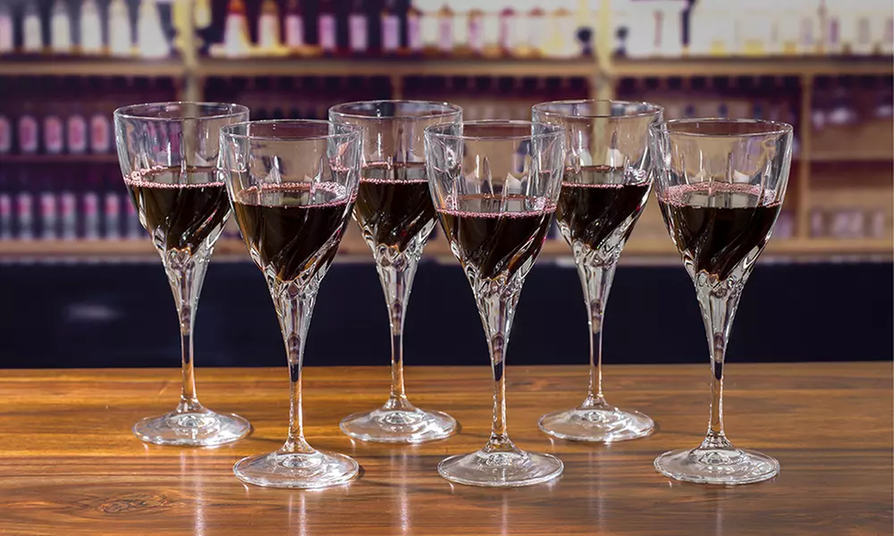 Pichet en verre RCR crystal Twist, bol à fruits décoratif et verres à vin - Second Medium