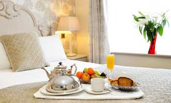 Westport: Up to 2 Nights with Breakfast 