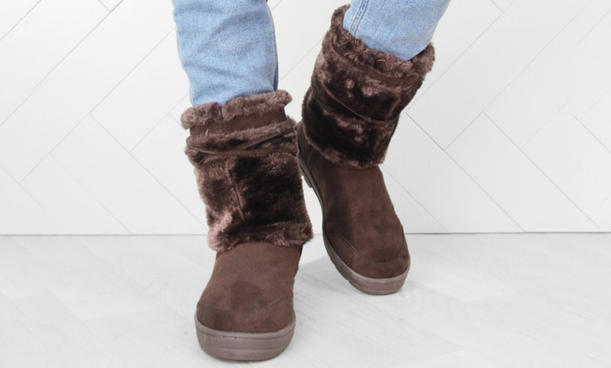 Image 3: Women's Fleece Detail Boots