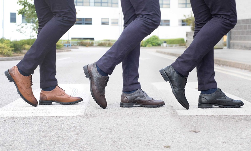 Image 2: Men's Leather Chunky Brogues