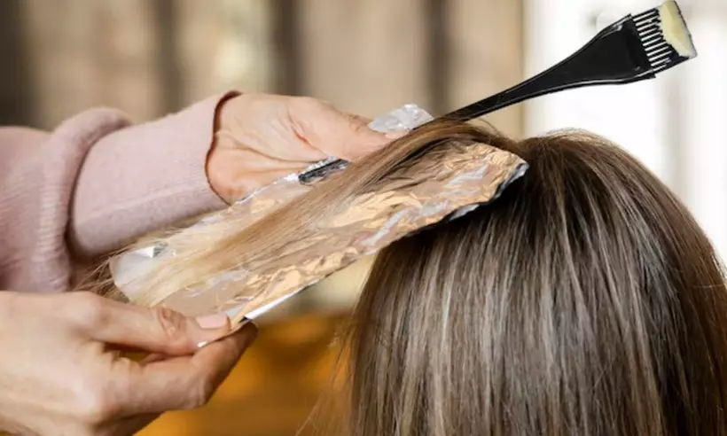 Sesión de peluquería con opción a baño de color, queratina y más