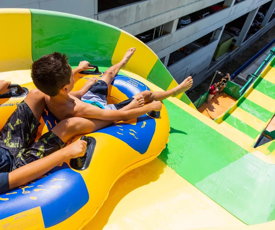 Daytona Lagoon Waterpark & Entertainment Center – Thrills & Arcade Fun