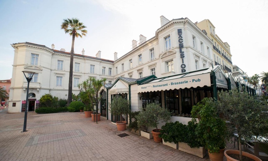 Image 4: Saint-Raphaël : 1 à 3 nuits avec petit-déjeuner et menu découverte