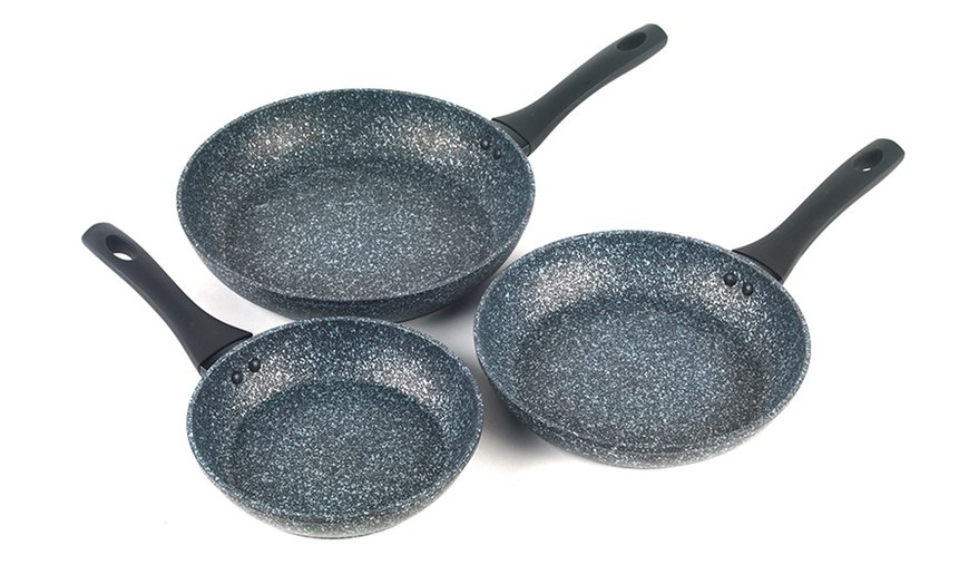 Image 1: Salter Megastone Collection Non-Stick Three-Piece Frying Pan Set