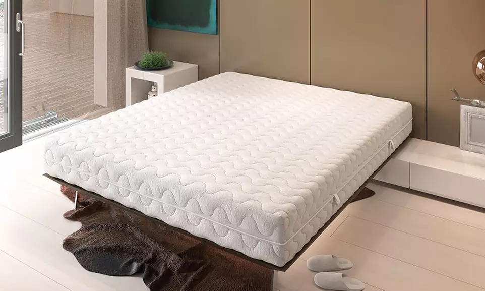 Wolkenschloss Matratze mit Gel-Spezialschaum und abnehmbarem, waschbarem Bezug in der Größe nach Wahl - Primary Image