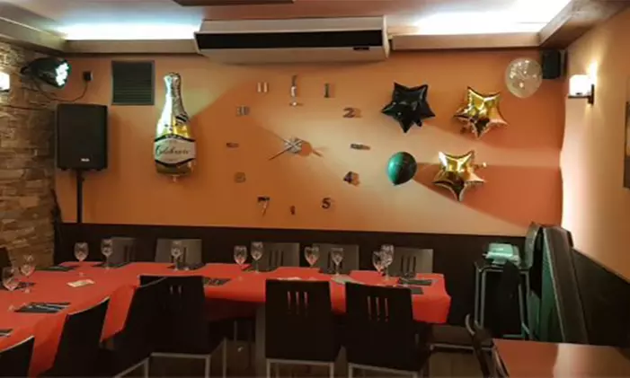 Menú de pizza para dos o cuatro