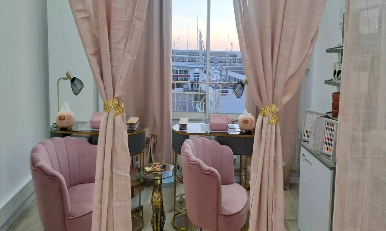 Modelage au choix et soin du visage avec M Beauty s Sisters (jusqu'à 43% de remise) - Image 7