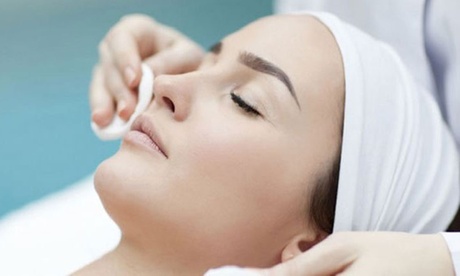 Una o 3 pulizie viso con fiala specifica al Centro Estetico La Perla Nera (sconto fino a 64%)