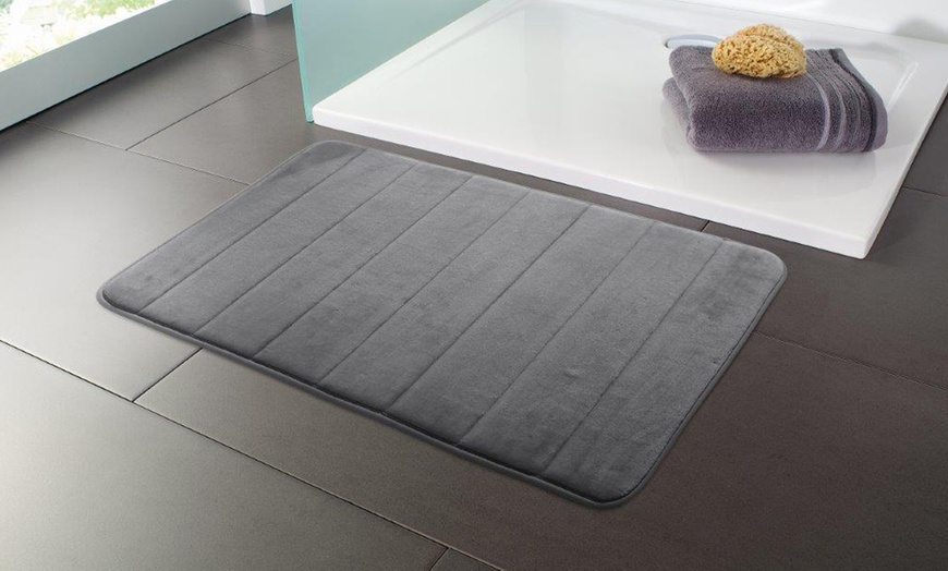 Image 1: Scented Bathroom Mat