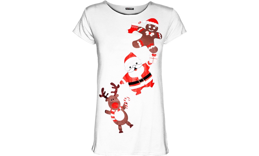 Image 9: T-shirt avec différents imprimés au motif de Noel