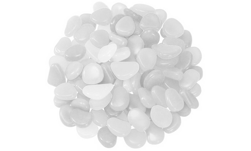 Image 6: 100-Piece Set of Glow-in-the-Dark Stones or Pebbles