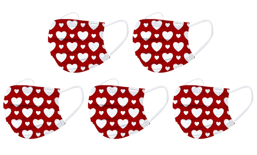 Image 4: Heart Design Disposable Masks