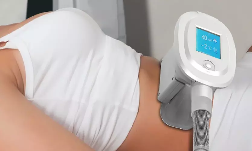 Séance de cryolipolyse "perte de cm par le froid"