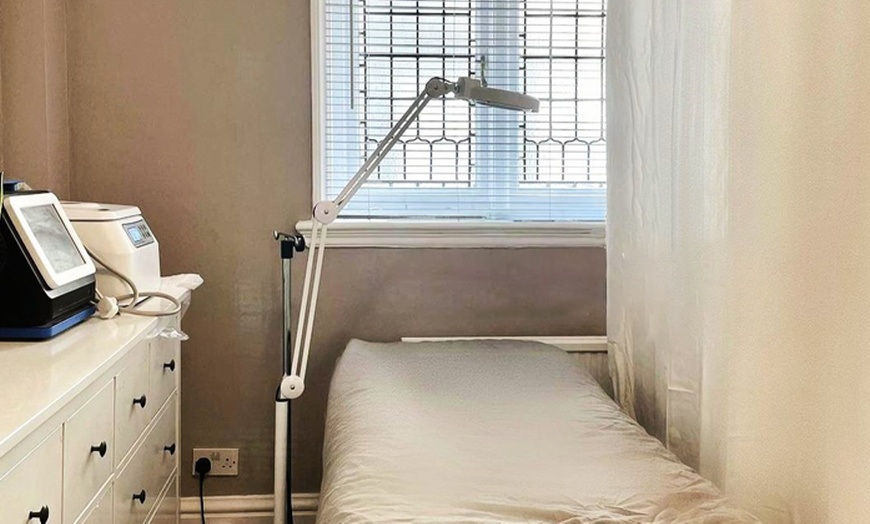 Image 8: Transform with Ultraformer® HIFU Neck, Body, or Full Face 