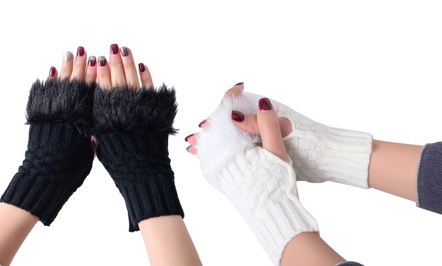 Image 11: Furry Fingerless Gloves